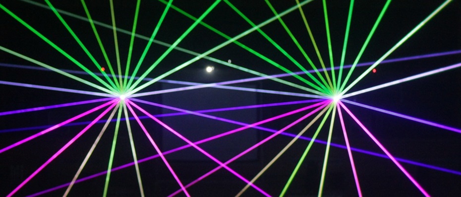 Lasershow Sternenkreis Pink Grün Blau Lila